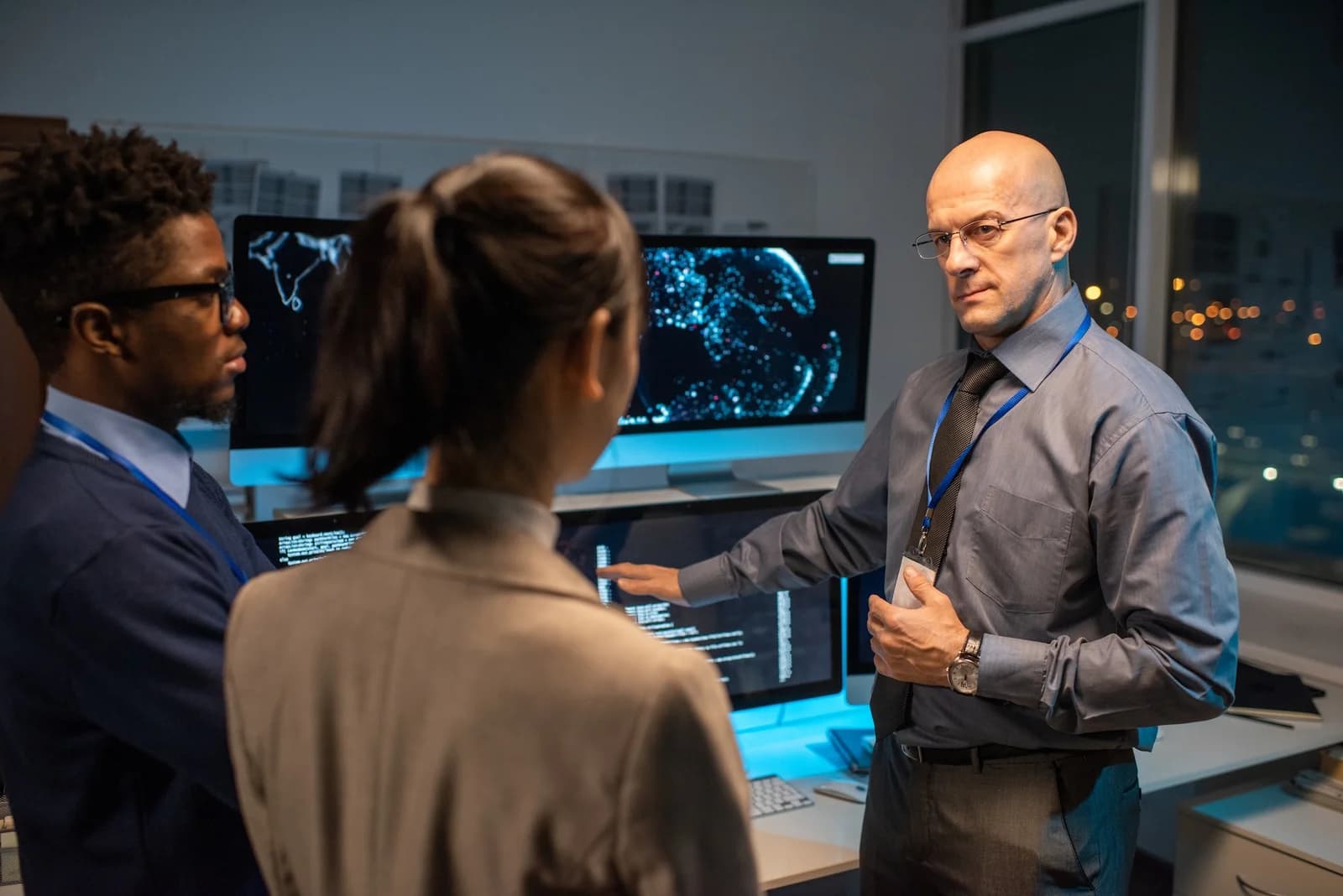 A CISO in a focused 1:1 coaching session